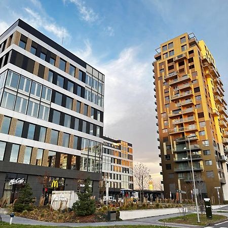 Ein Park Apartment With Free Parking Pozsony Kültér fotó